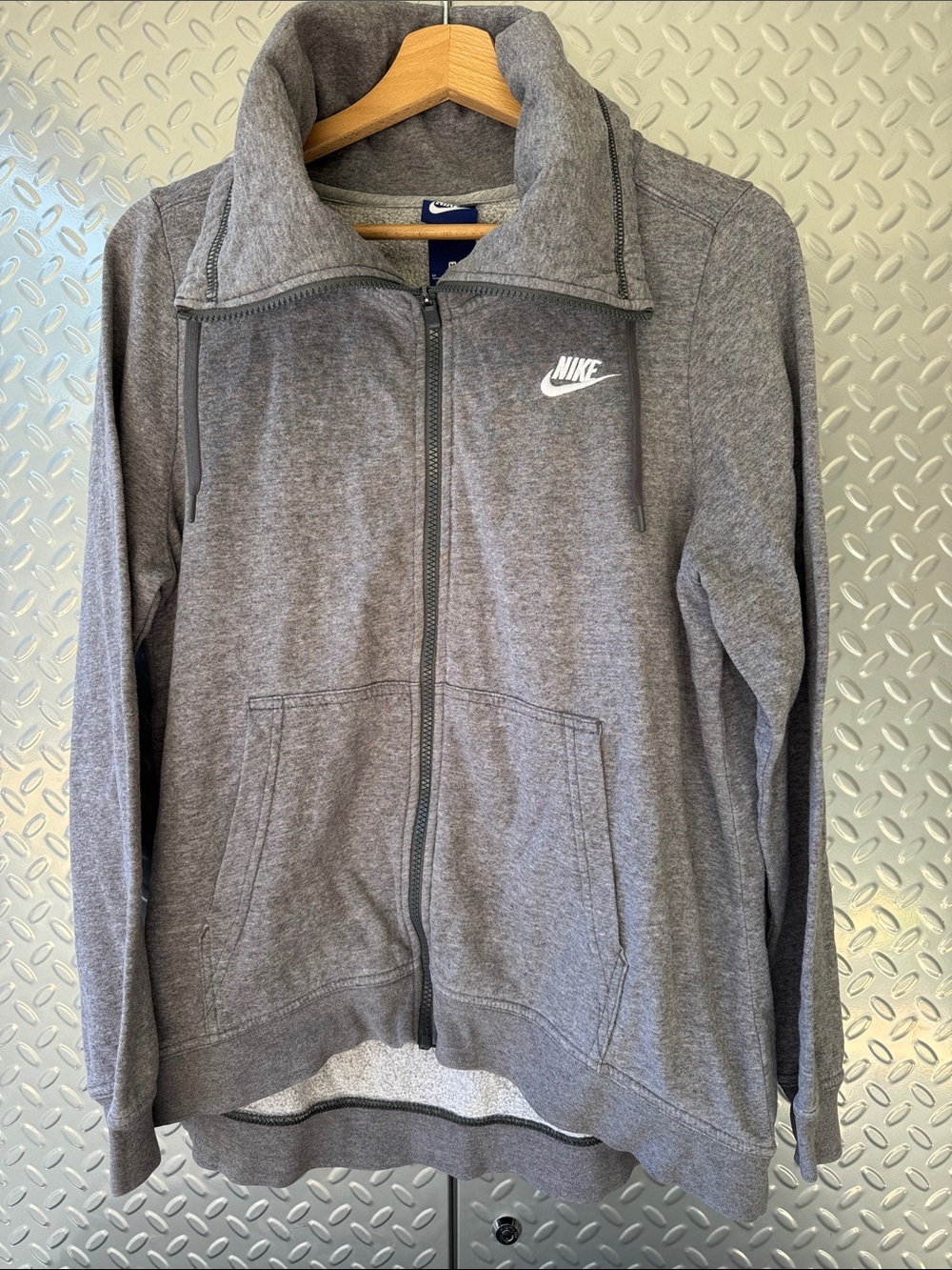 Blue tag 80’s Nike Gray Lightweight Full-Zip Shirt Jacket
